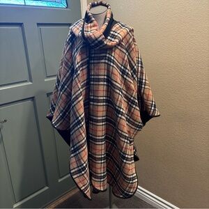 Elegant Black/aTartan reversible Cape for Women